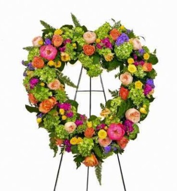 Majestic Collection: Open Heart Spray Flowers